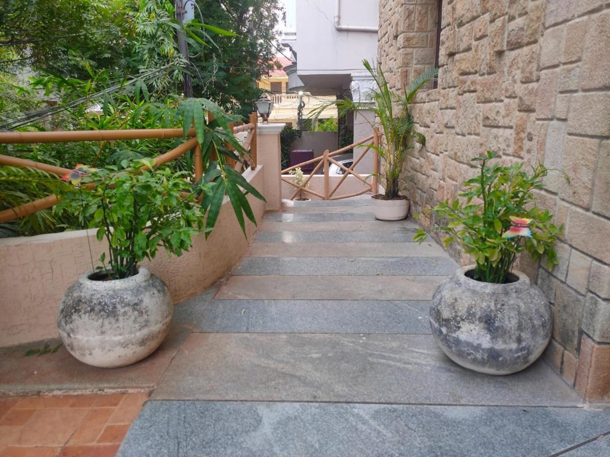 Hostel Nomads Nest Hajdarábád Exteriér fotografie